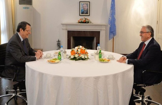 Akıncı-Anastasiadis görüşmesi 3,5 saat sürdü! Tekrar bir araya gelecekler