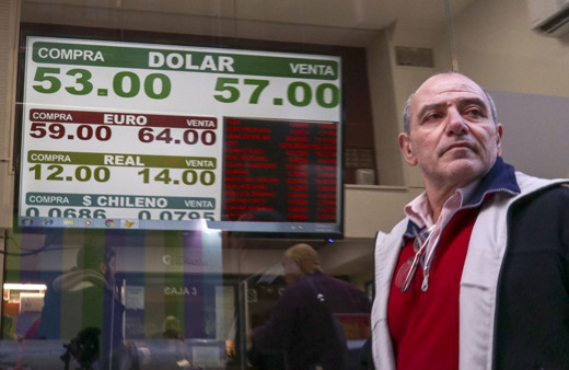 Arjantin'de dolar yüzde 30 değer kazandı