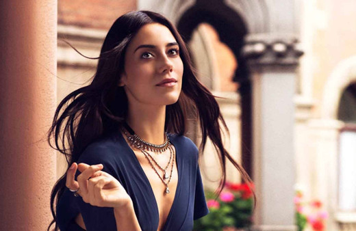 Cansu Dere'den aşk hayatına dair samimi açıklamalar! 'İş hayatım gibi zor'