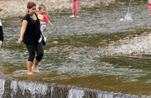 Rize Çamlıhemşin'de Fırtına Deresi'nde tehlikeli pozlar