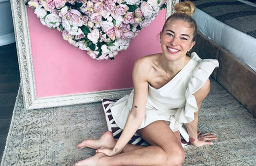 Burcu Esmersoy o yürekli sözü kimin için paylaştı? Dikkat çeken paylaşım