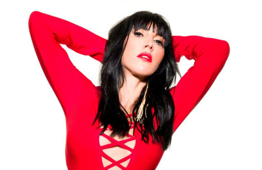 Mayolu bikinili kostüm tartışmasına Hande Yener de katıldı!