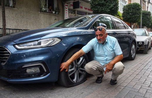 İstanbul'da 10 aracın lastiğini patlatıp kaçtılar