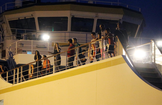 5 yıl aradan sonra ilk sefer! İlk yolcular Van'a geldi