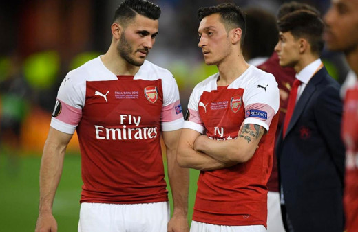 Mesut Özil'den bıçaklı saldırı sonrası flaş karar