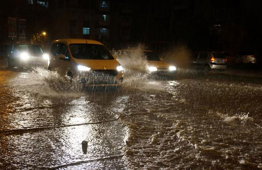 Meteoroloji uyardı! Beklenen yağmur geldi