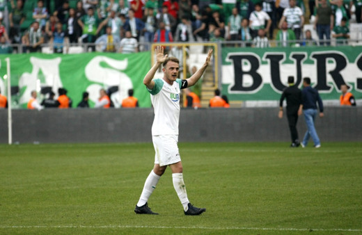 Ertuğrul Ersoy, Bursaspor'un yeni sezon kadrosunda yok