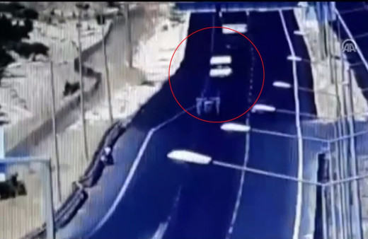 Dikkatsiz sürücü 14 kişiyi öldürüyordu!