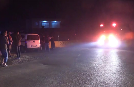 İzmir Seferihisar'da yangın nedeniyle mahalle boşaltıldı