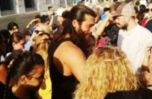 Can Yaman İtalya'da