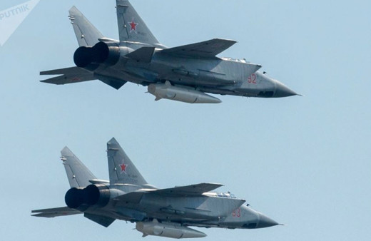 Rus Hava Kuvvetlerinden stratosferde it dalaşı! Görüntüleri paylaştılar