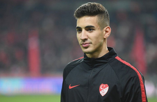 Milli Futbolcu Mert Müldür Sassuolo'ya transfer oldu