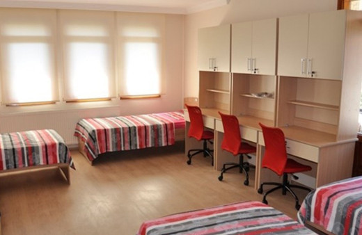 Öğrencilere kötü haber! KYK yurtlarına yüzde 20 zam geldi