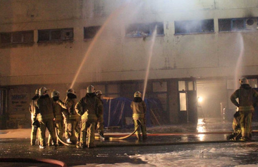 Afganistan'da Taliban kız lisesini ateşe verdi