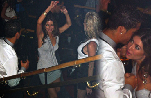 Kathryn Mayorga tecavüz etti dediği Ronaldo'dan 375 bin dolar almış