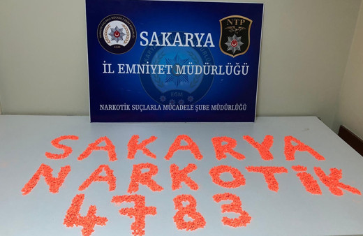Sakarya'da 4 bin 783 adet ecstasy hap ele geçirildi