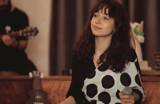 Zeynep Bastık'tan Emine Bulut'un kızı için takdirlik hamle! Herkesi davet etti