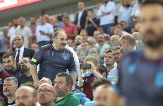 Varank ve Turan Trabzonspor tribününde