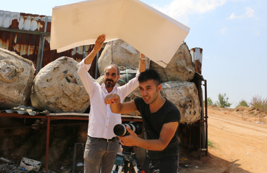 Kocaeli'nde üniversiteli genç karton toplayan ağabeyiyle dizi çekiyor! Kendi hayatımızı oynuyoruz