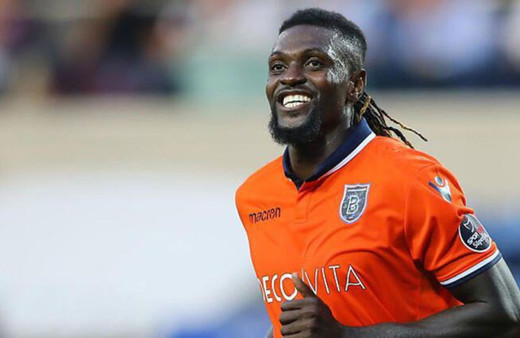 İstikbal Mobilya Kayserispor ile prensipte anlaşan Emmanuel Adebayor Kayseri’ye geldi