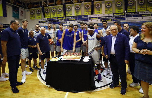 Fenerbahçe Beko yeni sezon hazırlıklarına başladı