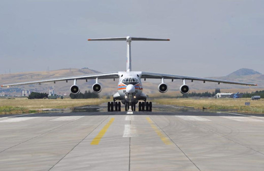 MSB duyurdu...S-400 ikinci batarya sevkiyatı başladı... İlk uçak indi