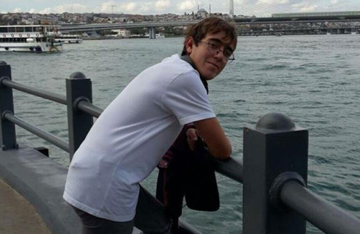 Tuzla'da denize giren genç boğuldu