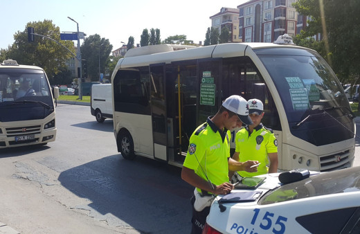 İstanbul'da minibüs şöförlerine denetleme! Ceza yağdı