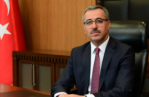 Kahramanmaraş Büyükşehir Belediye Başkanı Güngör lüks makam aracını satışa çıkardı