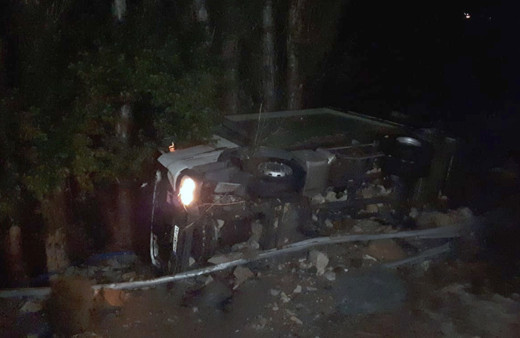 Sivas'ta HES kanalı patladı 3 araç suya kapıldı