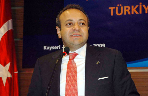 Egemen Bağış'tan FETÖ iddialarına yanıt: Yalan haber mağduruyum