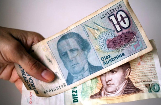 Arjantin'de kur kontrolleri başladı, IMF incelemede