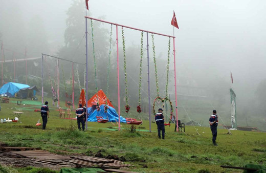 Ayder'de salıncaklar kaldırıldı