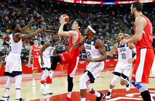 12 Dev Adam'ın rakibi Çekya