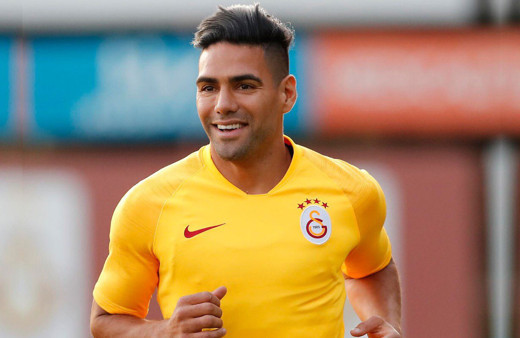 İlk maçında gol atan Radamel Falcao dünya basınında övgüyle bahsedildi
