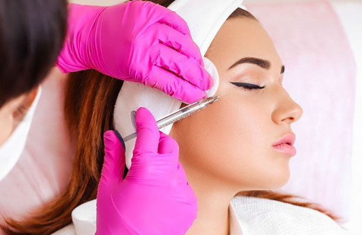 Uzmanından açık tenli ve renkli gözlülere önemli uyarı! Bunları yapmayın