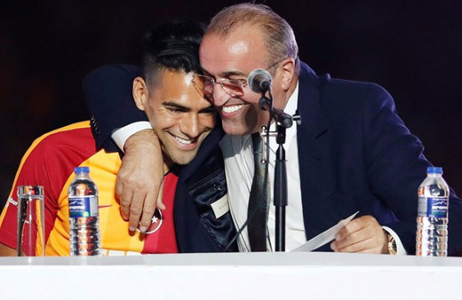 Falcao'ya ödenecek para kriz çıkardı! İki Galatasaraylı kazan kaldırdı