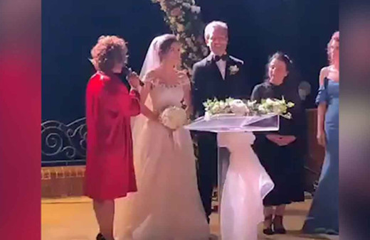 Kadın dizisinin oyuncusu Feyyaz Duman, dün akşam evlendi