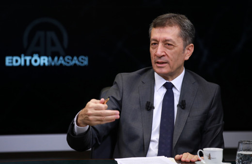 Milli Eğitim Bakanı Ziya Selçuk'tan önemli açıklamalar! Sınıf geçme kalma kısmına dikkat