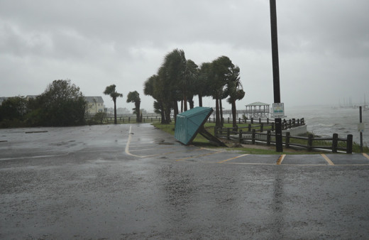 NASA Dorian Tayfun'unu uydudan böyle görüntüledi! Güç kazanıyor onlarca ölü var