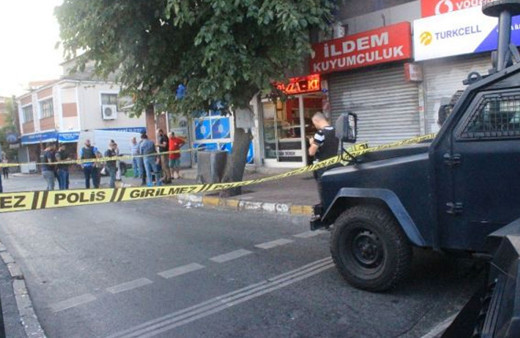 Beyoğlu'nda börekçide kurşun yağdı
