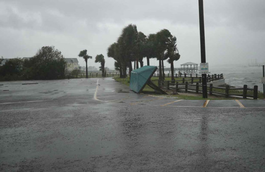 Dorian kasırgası yeniden güç kazandı