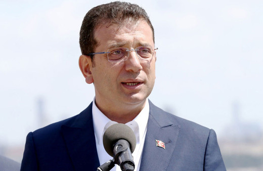 İBB Başkanı Ekrem İmamoğlu talimat verdi! Nuri Pakdil’in ‘Umut’ şehir tiyatrolarında...