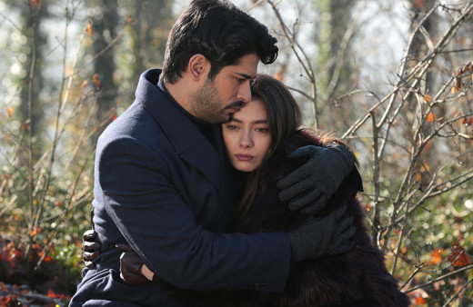 Neslihan Atagül'den müjde Kara Sevda'nın ardından yeni dizisi belli oldu