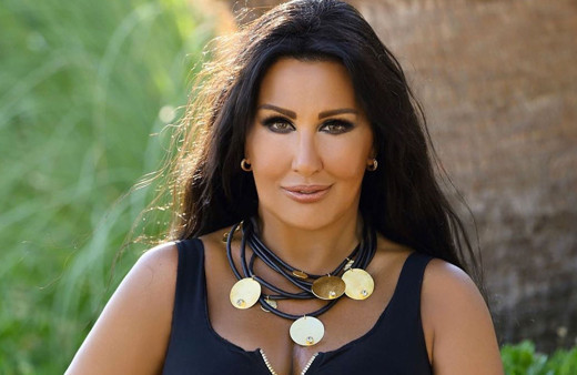 Nükhet Duru kuaförün kazasına kurban gitti yanık eliyle görüntülendi