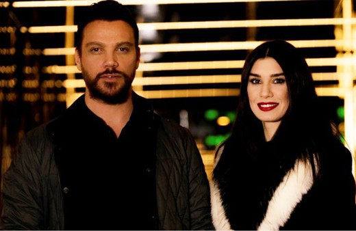 Sinan Akçıl'dan ayrılan Burcu Kıratlı boşanma partisi verdi! Ünlü isimler de katıldı