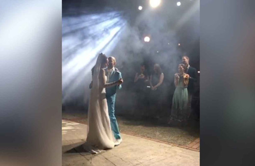 Bartu Küçükçağlayan Merve Özgüle ile evlendi