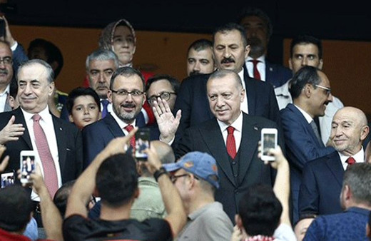 Cumhurbaşkanı Erdoğan, Milli Takımı yalnız bırakmadı