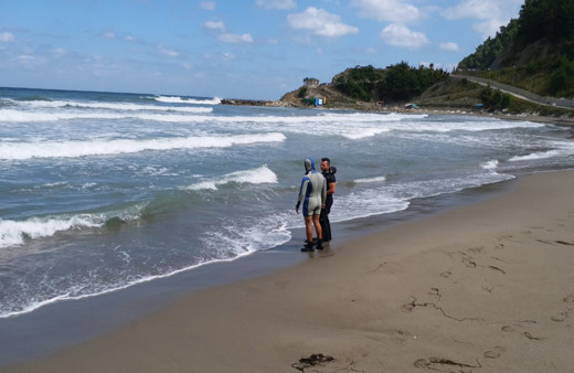 Sinop'ta boğulma tehlikesi geçiren 2 kişi kurtarıldı 1 kayıp var