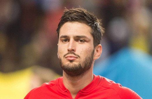 Milli futbolcu Okay Yokuşlu sakatlığı sebebiyle aday kadrodan çıkarıldı